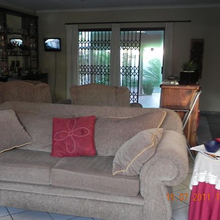 Kings Guest House Westville Extérieur photo