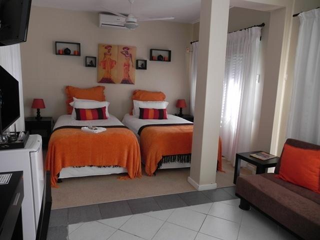 Kings Guest House Westville Extérieur photo